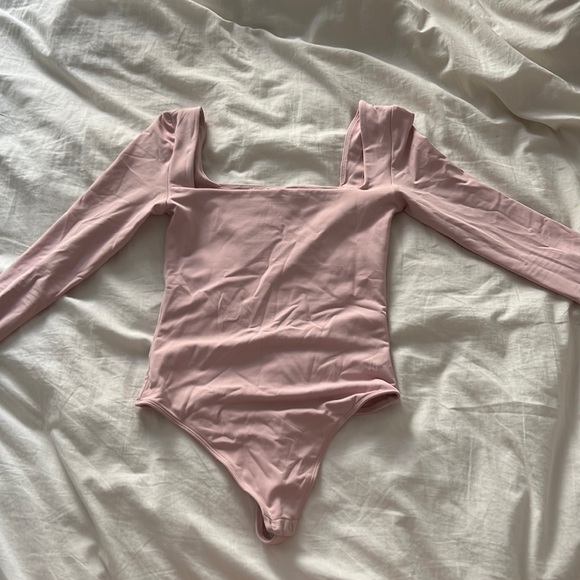Babaton bodysuit - Picture 1 of 2